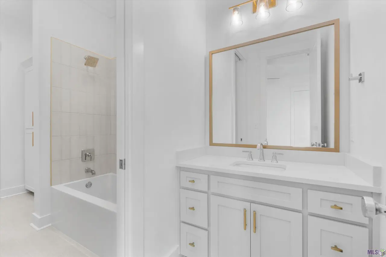 Talonstone Dr - Image 18