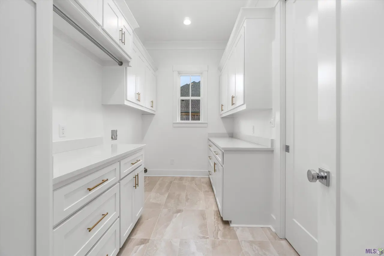 Talonstone Dr - Image 20